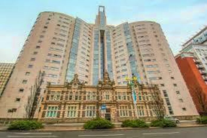 2 Bedroom Apartment To Rent In Bute Terrace, Cardiff, CF10