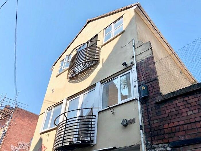 2 Bedroom Flat To Rent In Moon Street, Stokes Croft, Bristol, BS2