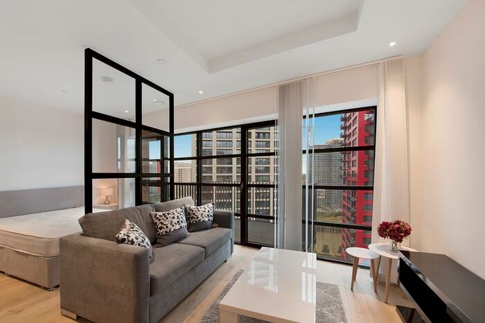 Studio To Rent In Amelia House, London City Island E14
