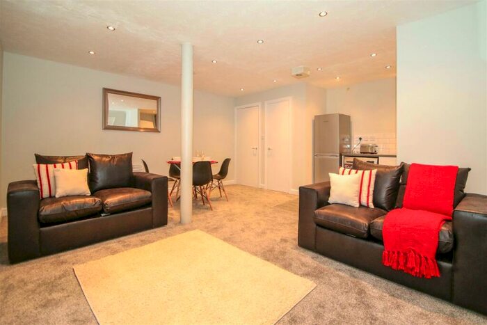 2 Bedroom Apartment To Rent In Victoria Mill, Lower Vickers Street, Manchester, M40
