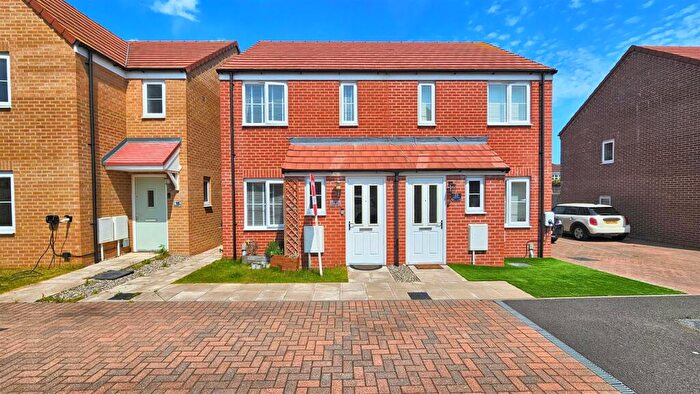 2 Bedroom Semi Detached House For Sale In Adams Drive, Bradwell, NR31