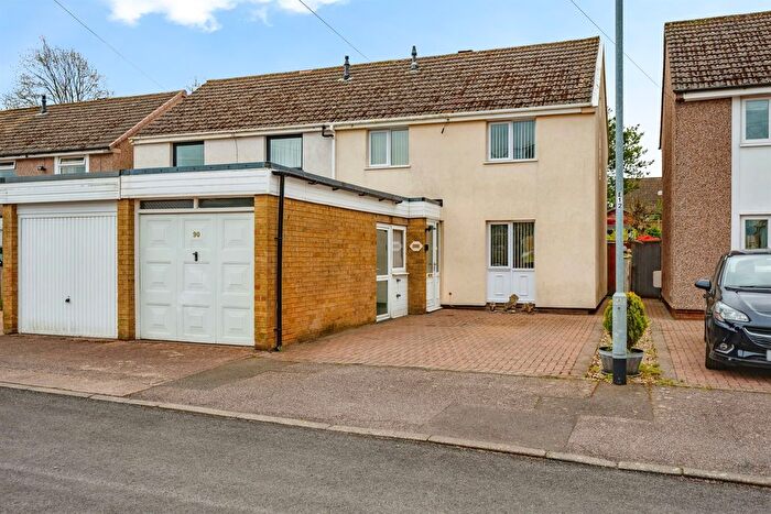 3 Bedroom Semi Detached House For Sale In Gilbert Road, Lichfield, WS13