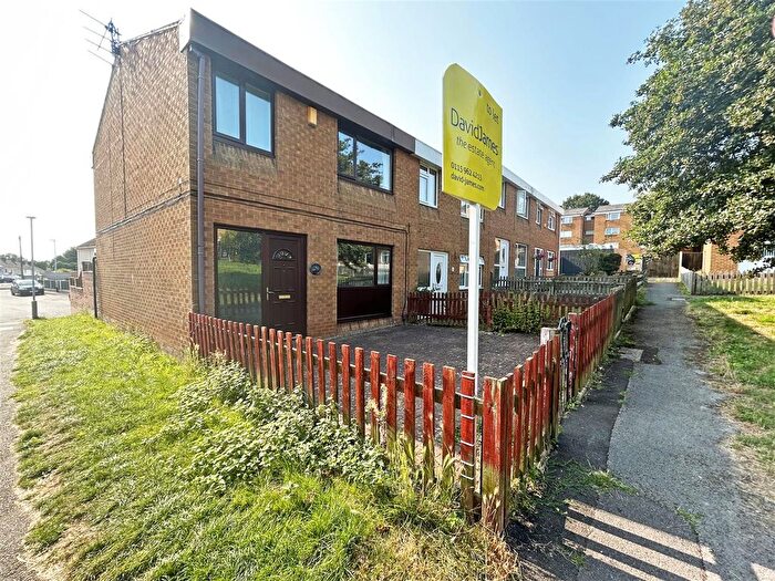 3 Bedroom End Of Terrace House To Rent In Princess Close, Gedling, Nottingham, NG4