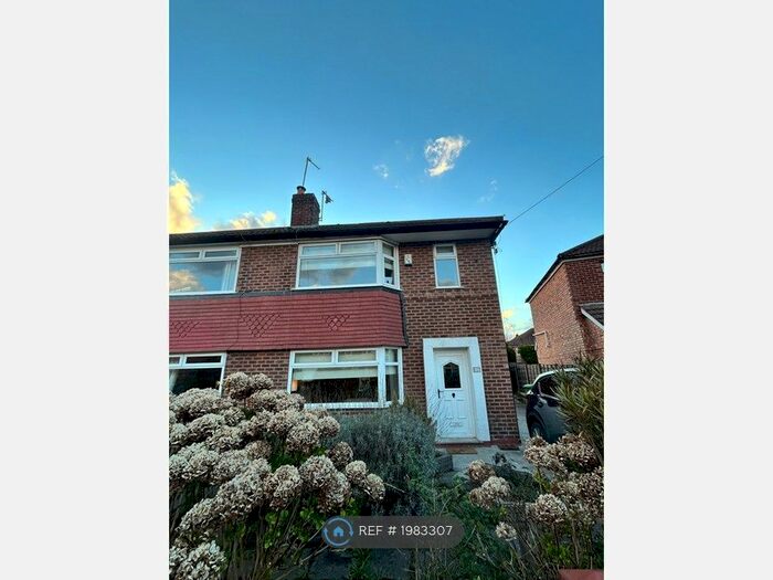 3 Bedroom Semi-Detached House To Rent In Broughville Drive, Manchester, M20