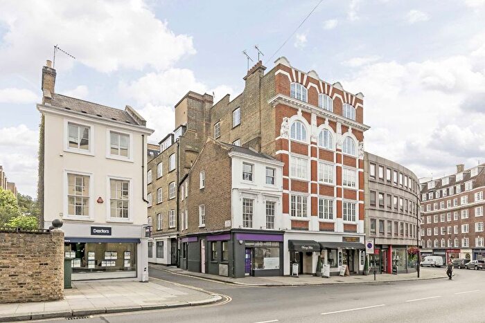 2 Bedroom Flat To Rent In Kensington Church Street, London, W8