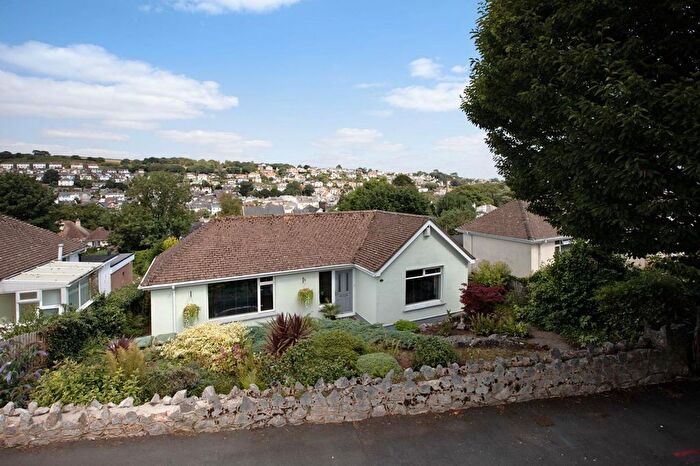 2 Bedroom Detached House For Sale In West Cliff Road, Dawlish, EX7