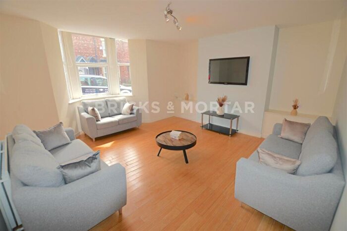 6 Bedroom Property To Rent In (£pppw) Warwick Street, Newcastle Upon Tyne, NE6