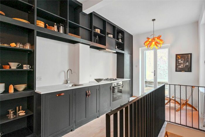 1 Bedroom Flat To Rent In Rufford Street, King's Cross, Barnsbury, London, N1