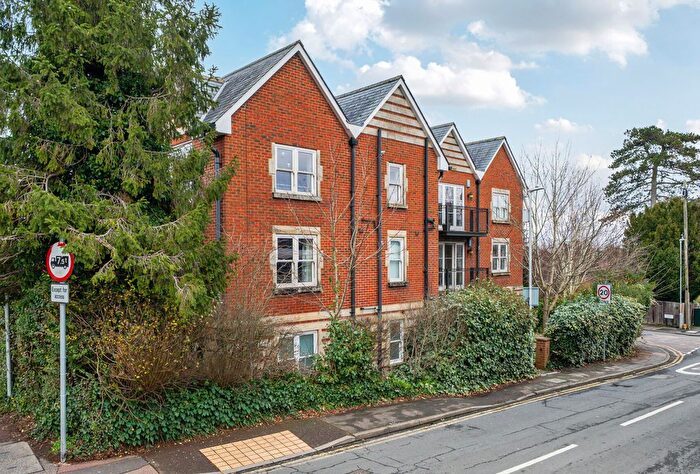 2 Bedroom Flat For Sale In Amherst Road, Tunbridge Wells, Kent, TN4