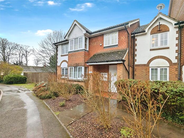 1 Bedroom Apartment For Sale In Amethyst Lane, Reading, Berkshire, RG30