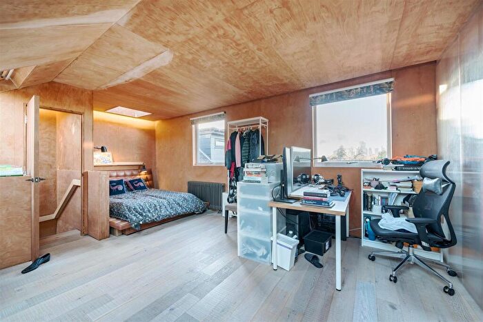 5 Bedroom House To Rent In St. Elmos Road, Rotherhithe, SE16