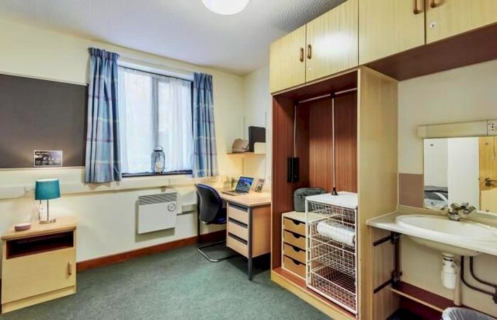 1 Bedroom Flat To Rent In Roosevelt Dr, Oxford OX3