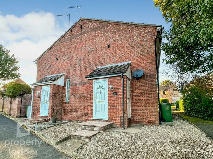 1 Bedroom End Of Terrace House For Sale In Arthurton Road, Spixworth, Norfolk, NR10
