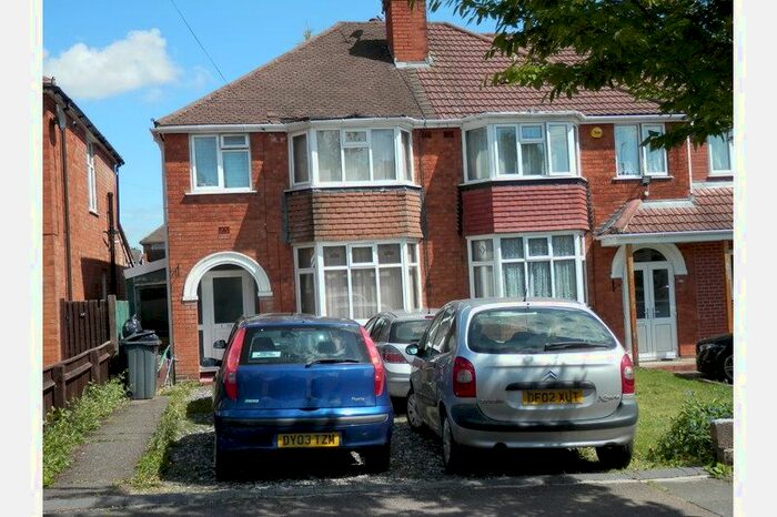 3 Bedroom Semi-Detached House To Rent In Cherington Road, Selly Oak, Birmingham, B29