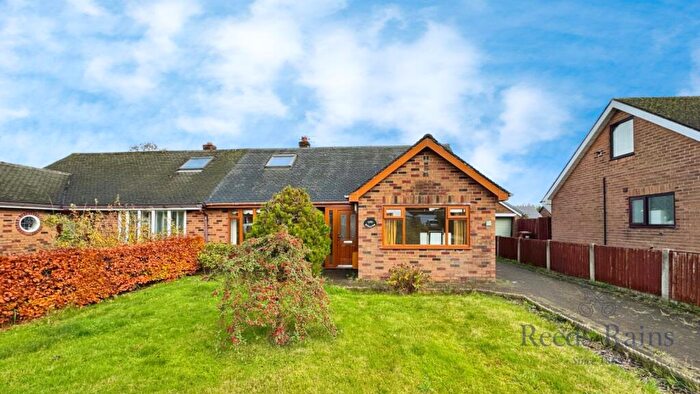 2 Bedroom Semi-Detached House For Sale In Stephendale Avenue, Bamber Bridge, Preston, Lancashire, PR5