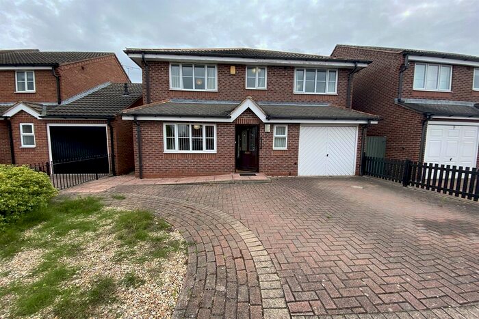 4 Bedroom Detached House To Rent In Trenton Drive, Long Eaton, NG10