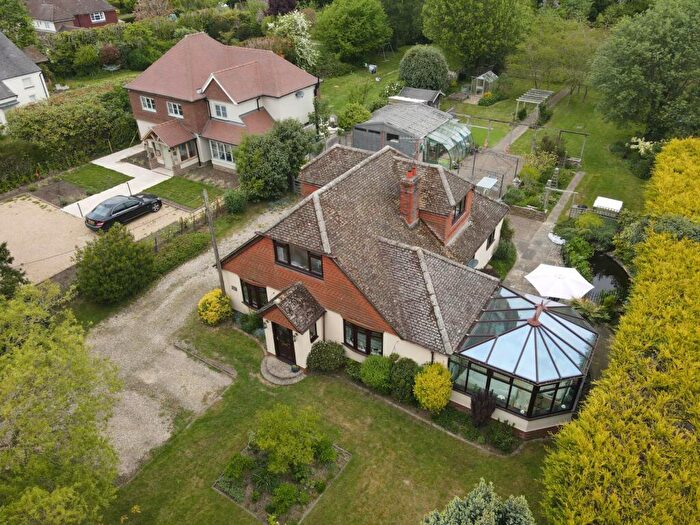 4 Bedroom Chalet For Sale In Two Mile Ash Road, Barns Green, RH13
