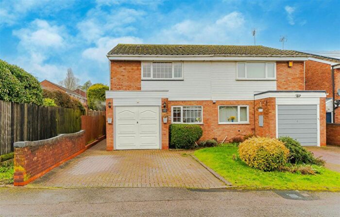 3 Bedroom Semi Detached House For Sale In Jasmin Croft, Kings Heath, Birmingham, B14