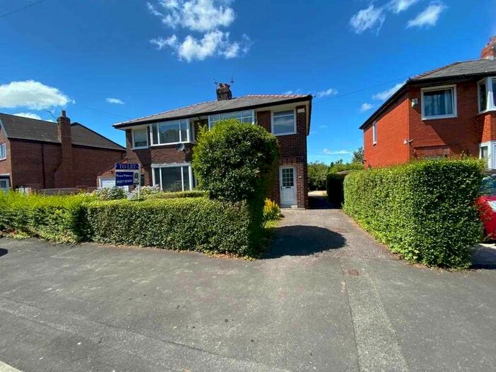 3 Bedroom Property To Rent In Newlands Avenue, Penwortham, Preston, PR1