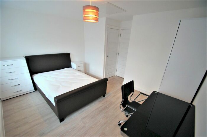 4 Bedroom Terraced House To Rent In Canal View, Coventry, CV1