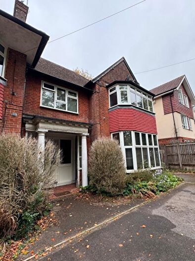 2 Bedroom Flat For Sale In Carew Road, Northwood, HA6