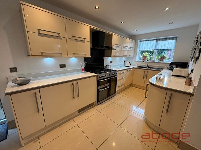 3 Bedroom Detached House For Sale In Hollingswood Way, Rotherham, South Yorkshire, S66