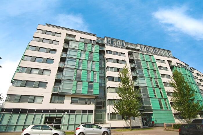 Flat To Rent In Manor Mills, Ingram Street, Leeds, West Yorkshire, LS11