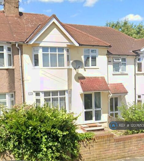 3 Bedroom Terraced House To Rent In Oakmere Road, London, SE2