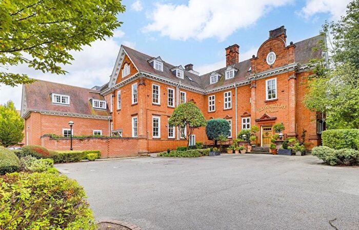 2 Bedroom Flat For Sale In Village Street, Edwalton, NG12