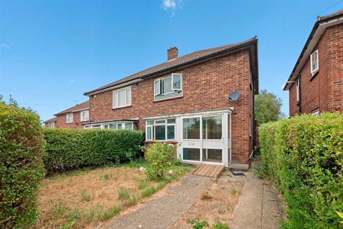 3 Bedroom Semi-Detached House For Sale In Harries Road, Hayes, UB4
