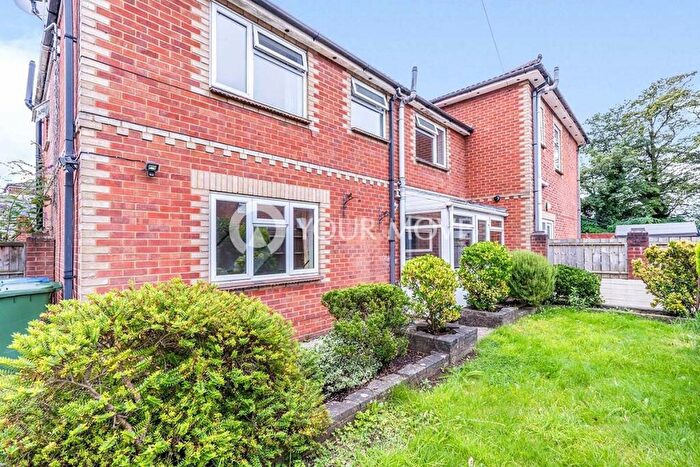 2 Bedroom Terraced House To Rent In A Obelisk Road, Southampton, SO19