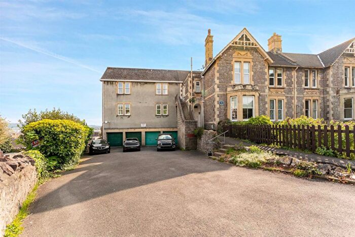 2 Bedroom Flat For Sale In Landemann Circus, Weston-Super-Mare, BS23