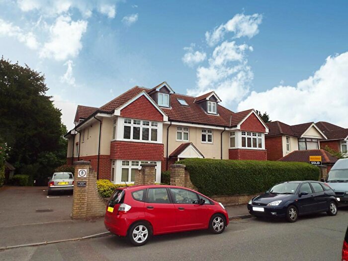 2 Bedroom Apartment To Rent In Belmont Road, Portswood, SO17