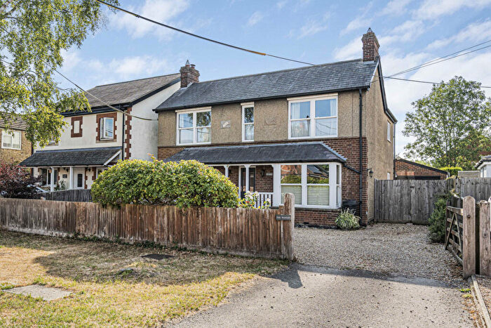 5 Bedroom Detached House For Sale In Station Road, Launton, OX26