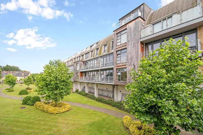 1 Bedroom Property To Rent In Mead Lane, Hertford, SG13