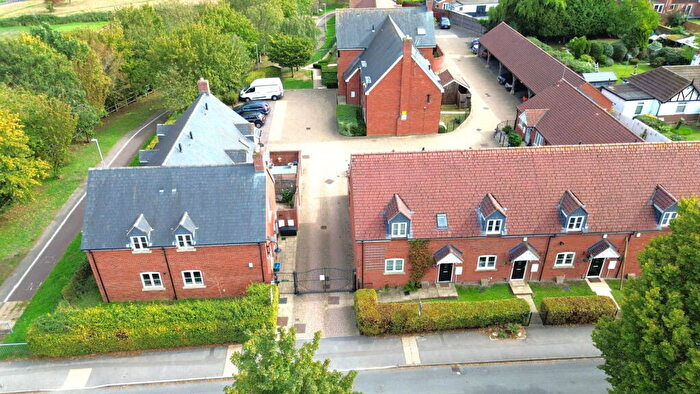 3 Bedroom End Of Terrace House For Sale In Bridle Court, Hempsted Lane, Gloucester, GL2