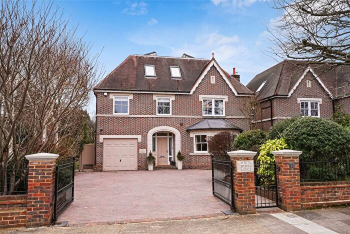6 Bedroom Detached House For Sale In Ormond Crescent, Hampton, TW12