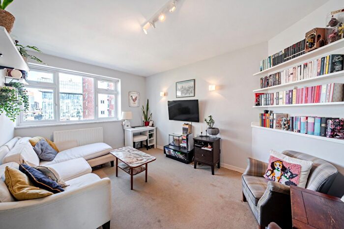 1 Bedroom Flat For Sale In Hatfields, London, SE1