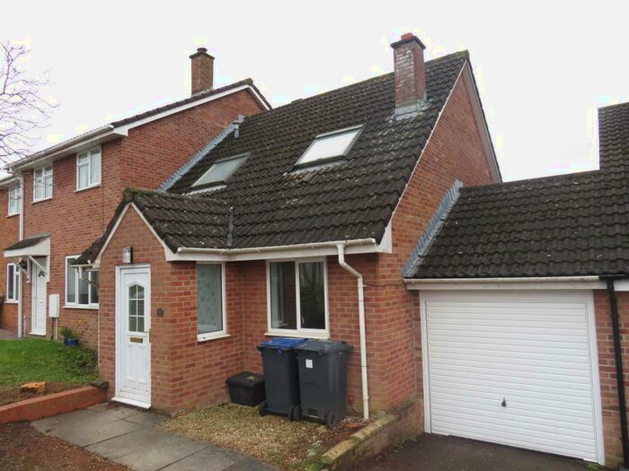 3 Bedroom House To Rent In Danes Close, Chippenham, SN15