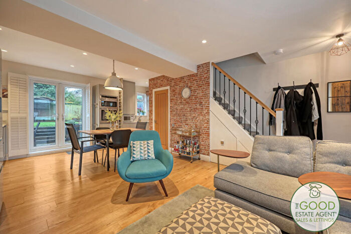 4 Bedroom Terraced House For Sale In Whitehills Road, Loughton, IG10