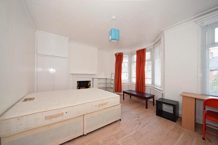 5 Bedroom Terraced House To Rent In Lysia Street, London, SW6