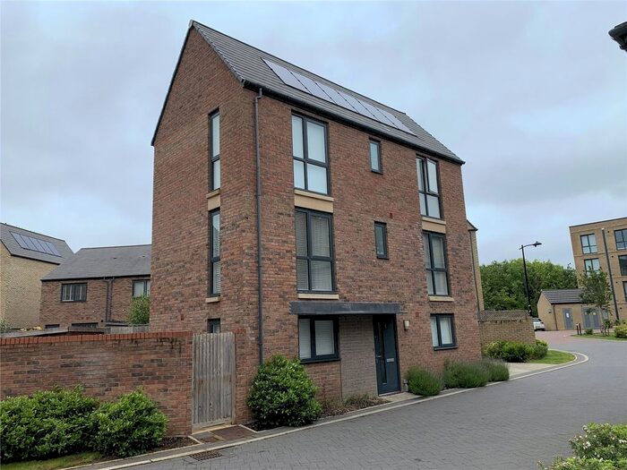 3 Bedroom Detached House To Rent In Porter Road, Trumpington, Cambridge, Cambridgeshire, CB2