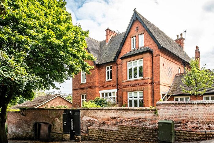 3 Bedroom Semi-Detached House For Sale In Cavendish Court, Tunnel Road, The Park, NG7