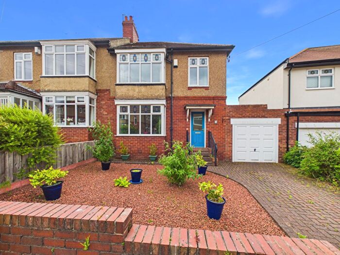 3 Bedroom Terraced House For Sale In Calderwood Crescent, Low Fell, NE9