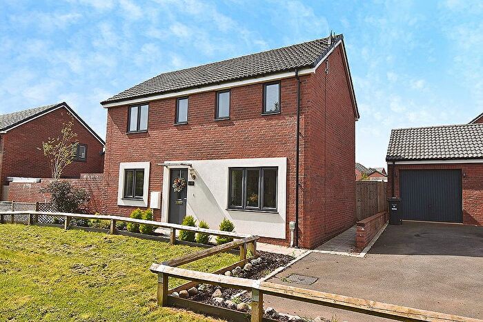 3 Bedroom Detached House For Sale In Hutchings Drive, Tithebarn, Exeter, EX1