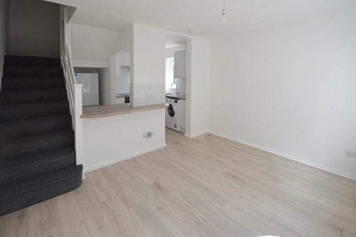 1 Bedroom House To Rent In The Paddock, Bishop`s Stortford, CM23