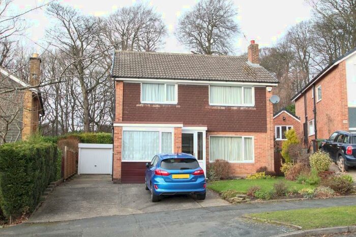 4 Bedroom Detached House To Rent In West End Drive, Horsforth, Leeds, West Yorkshire, LS18