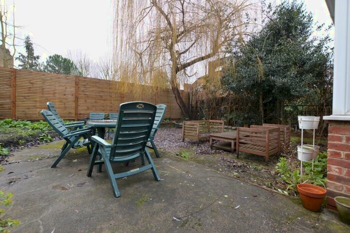 3 Bedroom Terraced House To Rent In Blenheim Grove Peckham, SE15