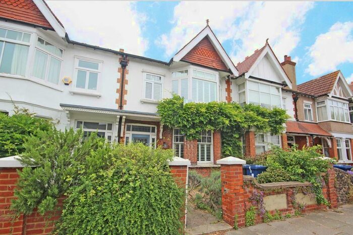 3 Bedroom Property To Rent In Perivale Gardens, London, W13