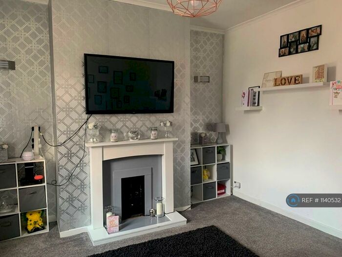 2 Bedroom Terraced House To Rent In Stanley Road, Chadderton, Oldham, OL9